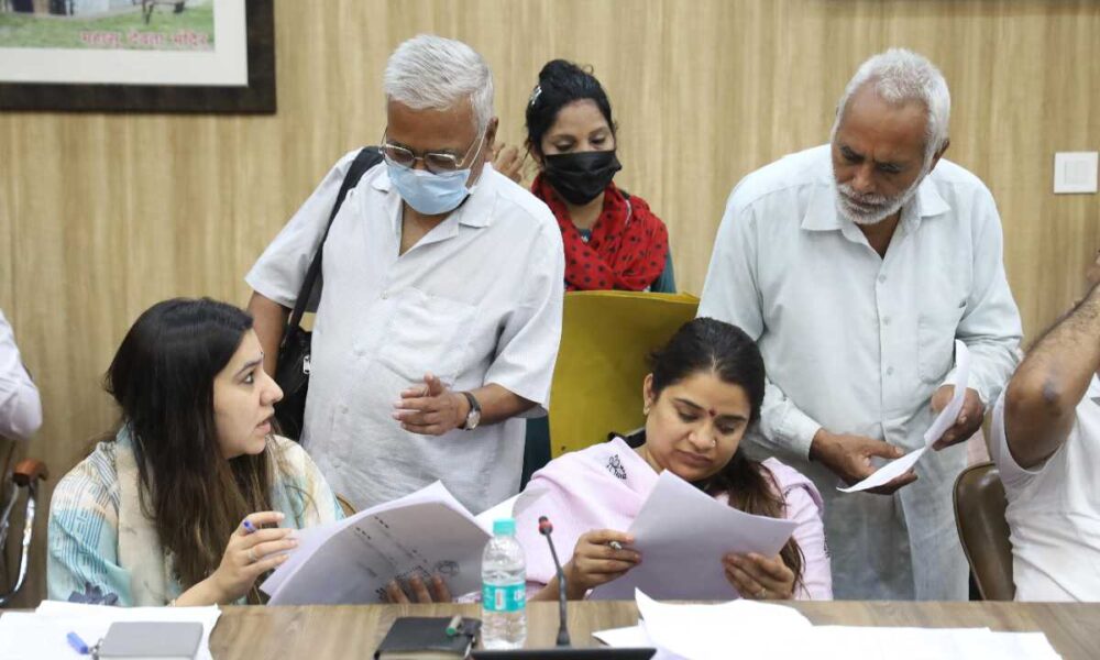 देहरादून: अतिक्रमण की शिकायत, जिला प्रशासन की सख्त प्रवर्तन कार्रवाई तय