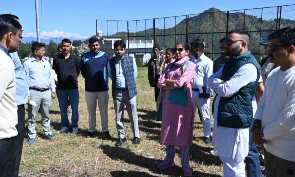 डीएम टिहरी द्वारा बादशाहीथौल, रानीचोरी क्षेत्र का स्थलीय निरीक्षण